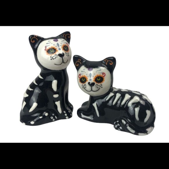 Mini Cat Skull salt and pepper shakers - Picture 1 of 2